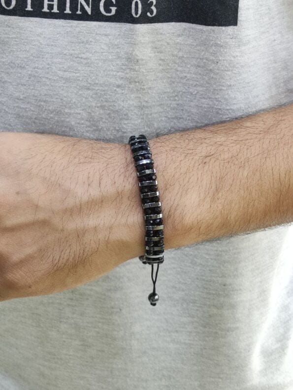 اسورة بحجر طبيعي